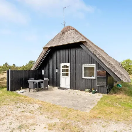 Vladan - 1-6km From The Sea By Interhome *