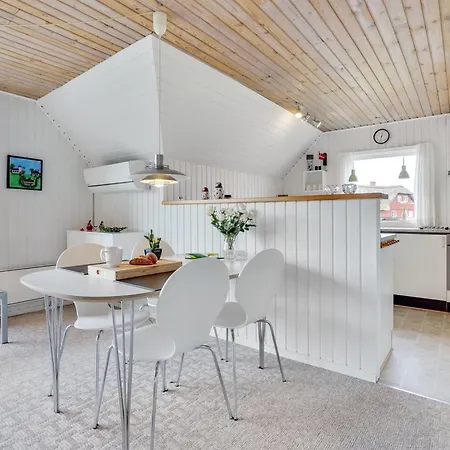 펜션 Vladan - 1-6km From The Sea By Interhome Blåvand