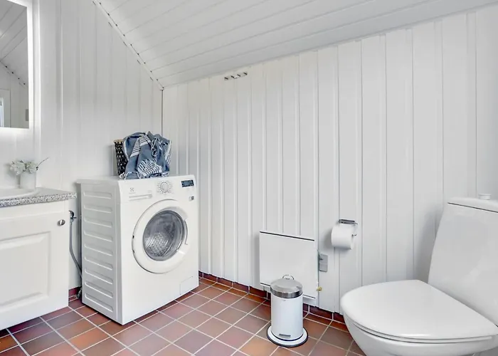 Vladan - 1-6km From The Sea By Interhome